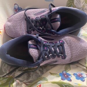 Brooks Ghost Sneakers - Purple and Pink